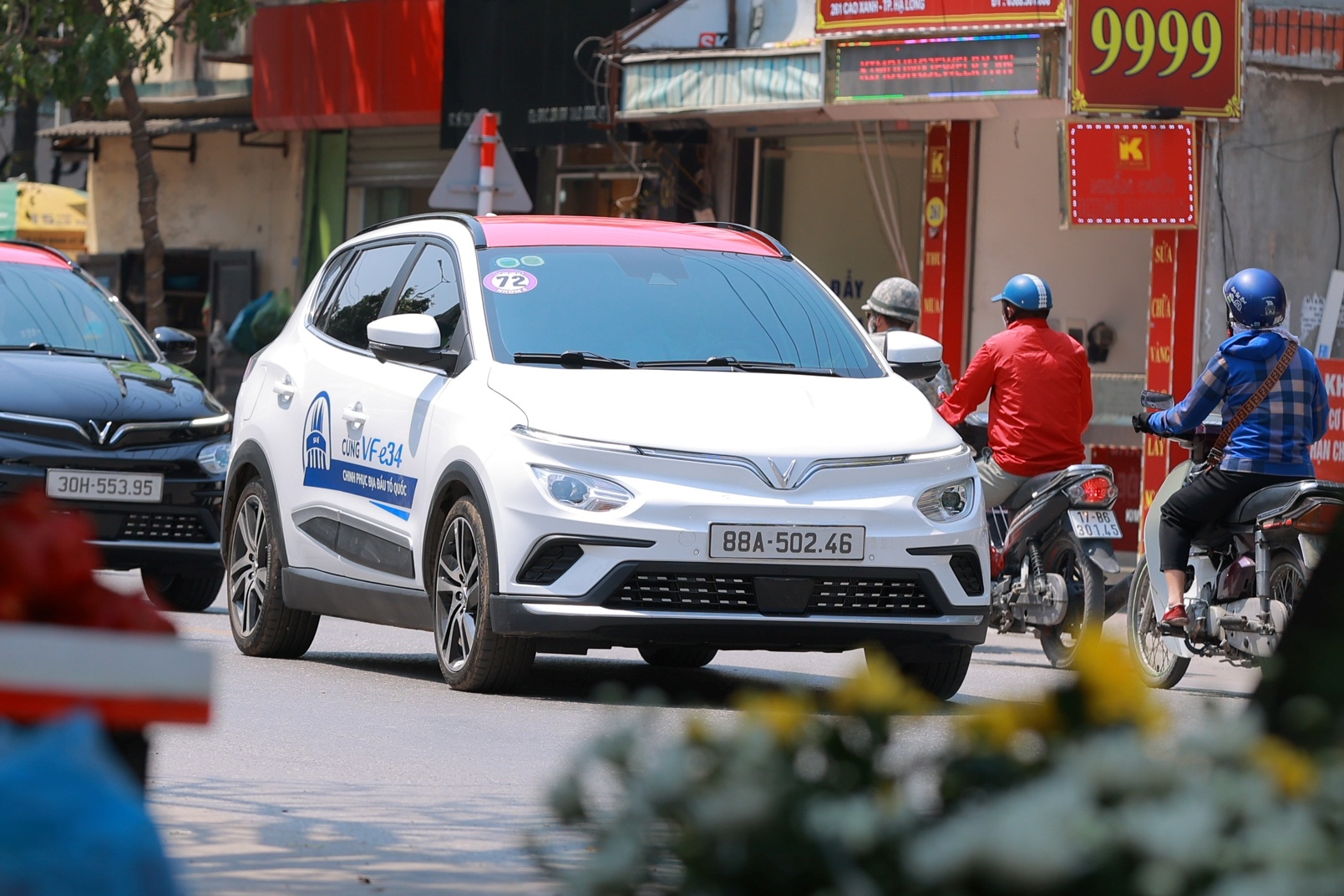 Trai nghiem VinFast VF e34 hinh anh