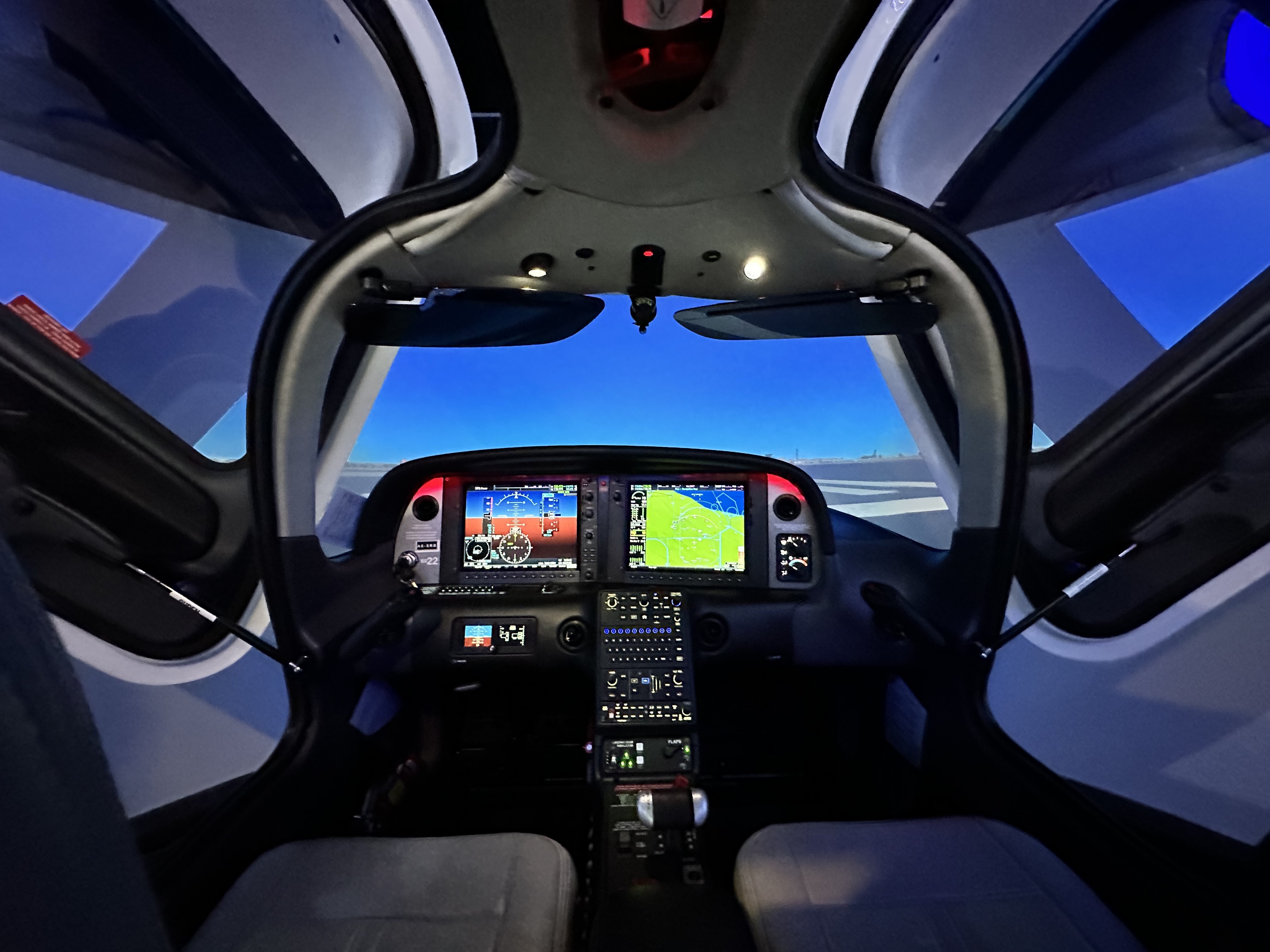 buon gia lap may bay anh 5