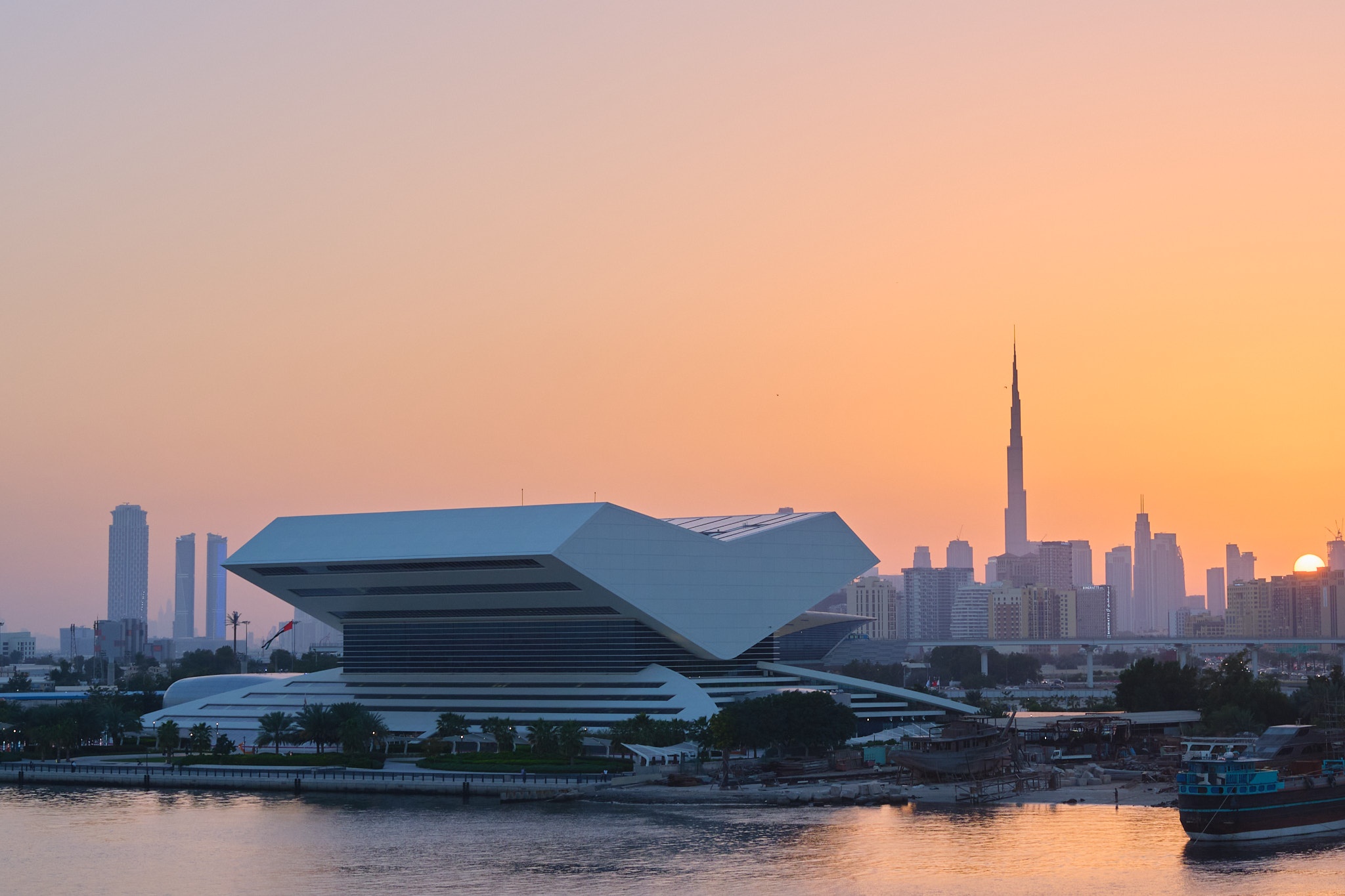 Kho sach quy o thu vien lon nhat Trung Dong hinh anh