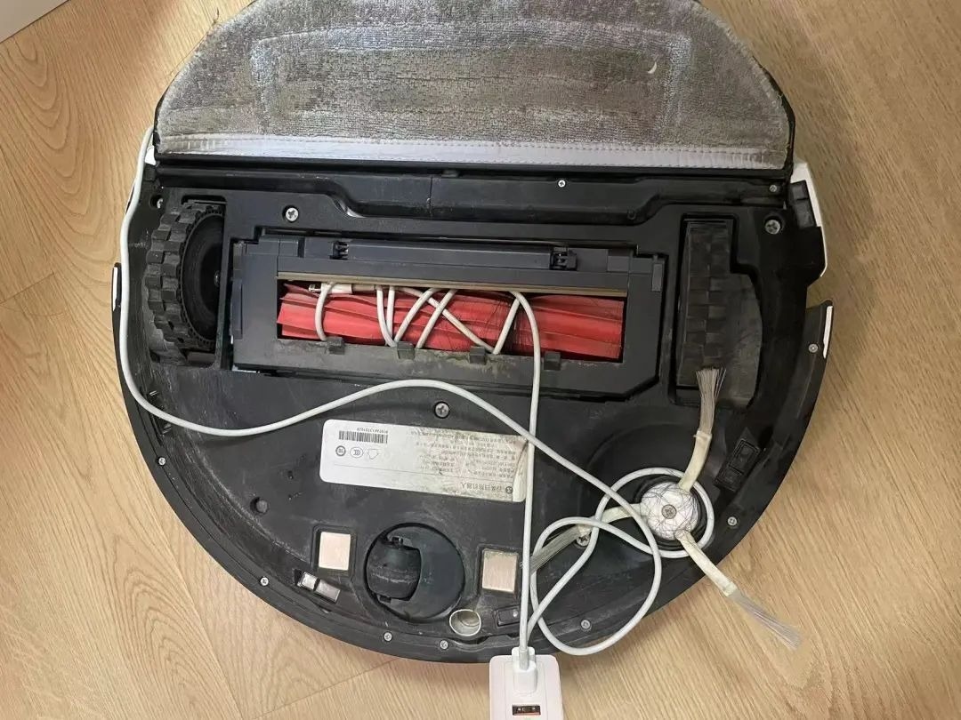 nen mua robot hut bui anh 1