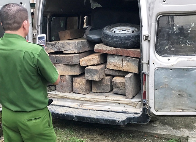 Thao ghe oto 16 cho de cho go lau hinh anh