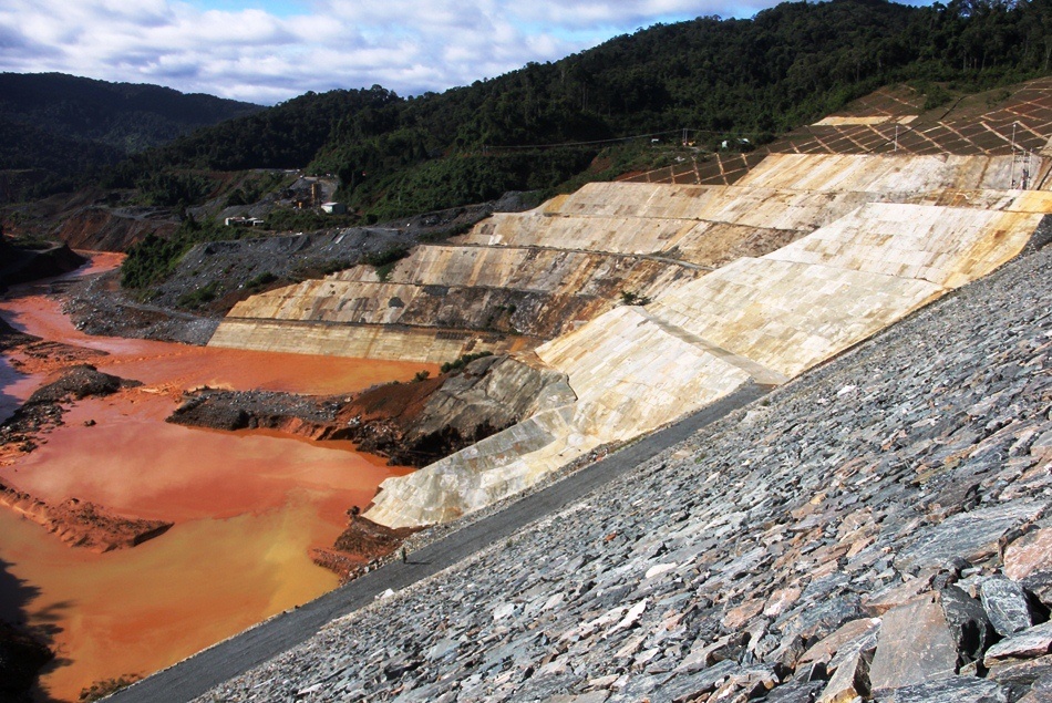 Phat hien bo xuong nghi cua cong nhan mat tich o thuy dien Song Bung 2 hinh anh