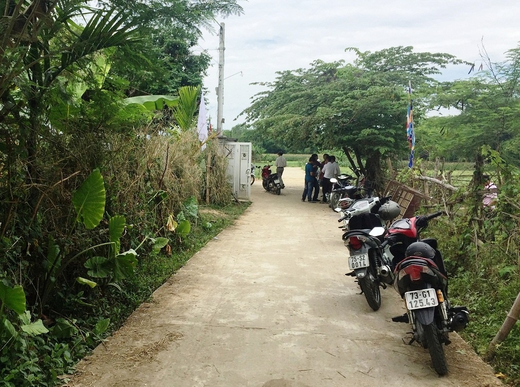 Me chong cam dao ruot con dau truoc khi bi xo nga chet hinh anh