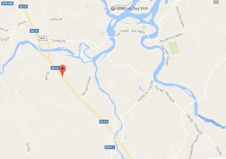 Canh sat xuong duong don ba dau giua quoc lo anh 2