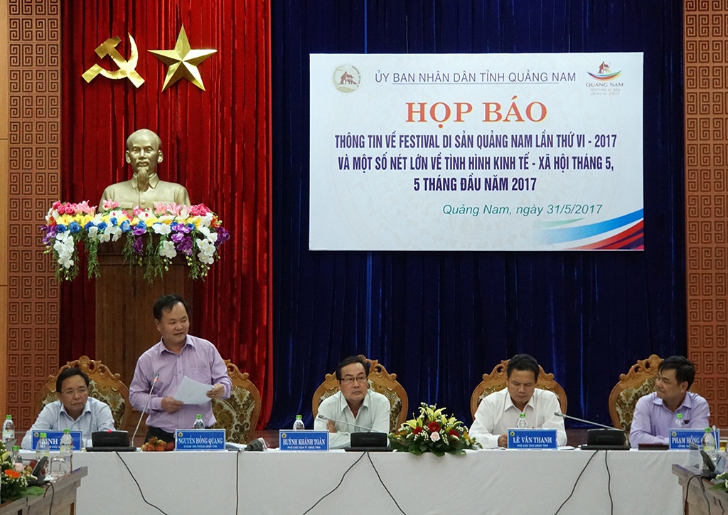 Giả chữ ký của lãnh đạo tỉnh Quảng Nam ảnh 1 Gia chu ky cua lanh dao tinh Quang Nam anh 1