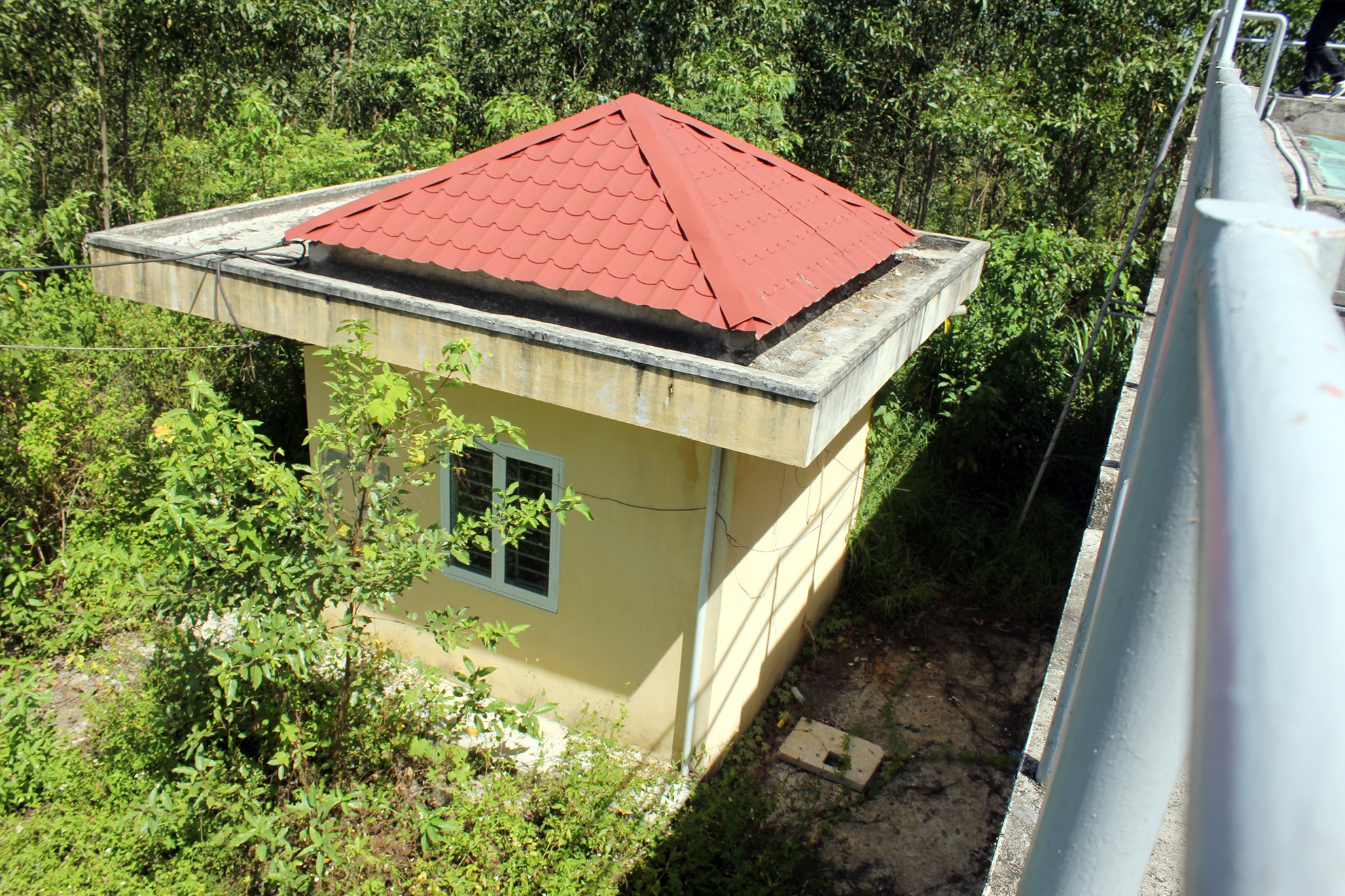 Cong trinh nuoc sach tien ty bo hoang anh 9