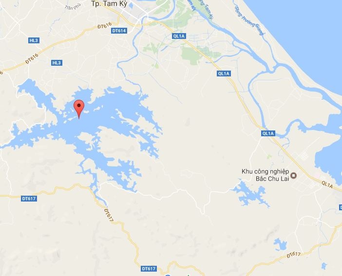 Nam thanh nien duoi nuoc anh 2