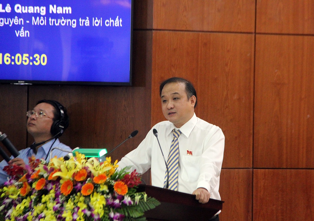 Dai bieu HDND Da Nang buc xuc vi bai rac gay o nhiem cham duoc di doi hinh anh