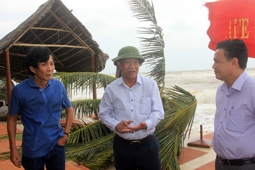 Chong xoi lo o bien Hoi An anh 2