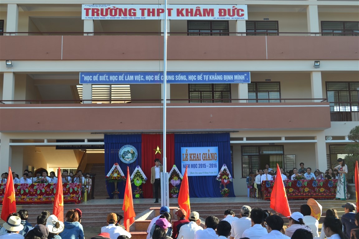 Bi nhac nho khi gheo ban nu, nam sinh goi nguoi dam chet bao ve truong hinh anh