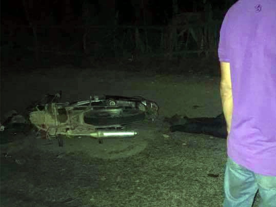 Xe may dau dau, 2 nguoi tu vong hinh anh