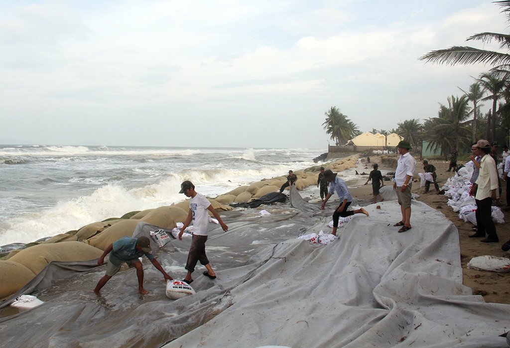 Hàng nghìn hộ dân Hội an thiếu nước sinh hoạt ảnh 2 Hang nghin ho dan Hoi an thieu nuoc sinh hoat anh 2