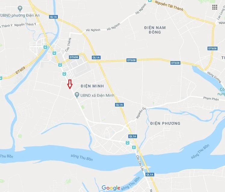 oto 4 cho chay ngun ngut giua pho anh 2