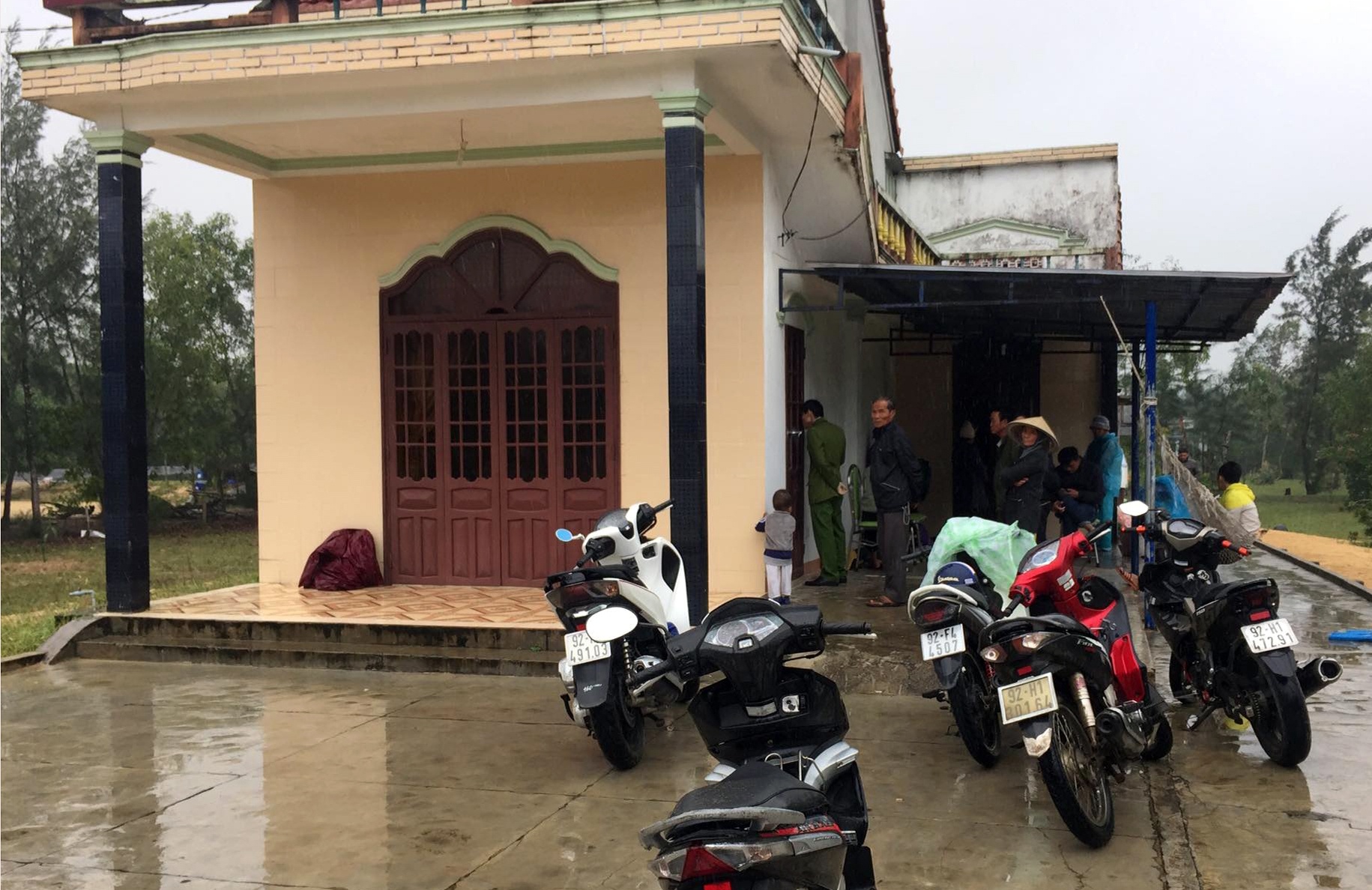 Dieu tra nghi an cuop ket sat chua tien, vang luc rang sang hinh anh