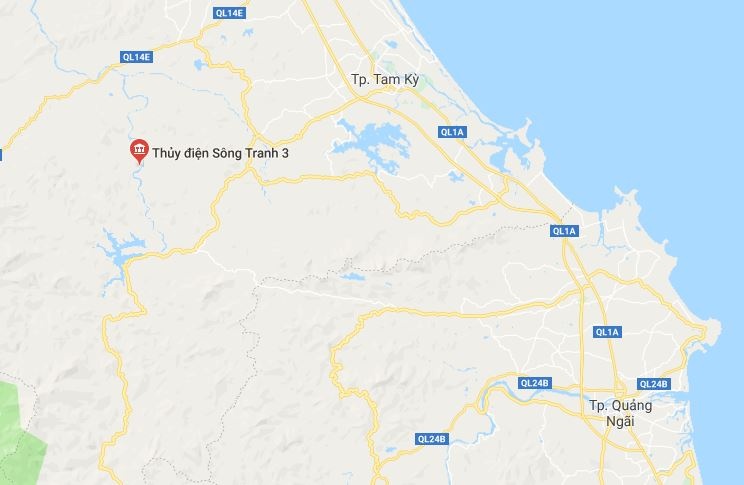 nguoi dan ong bi nuoc cuon troi anh 2