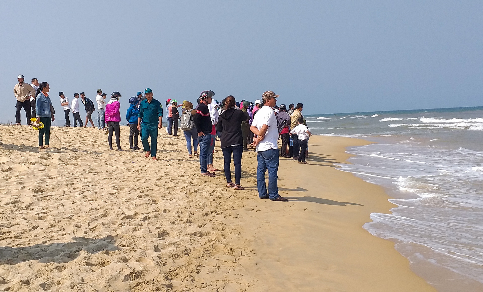 Nu sinh trong vu 8 thieu nien duoi nuoc ngay Tet dang hon me sau hinh anh