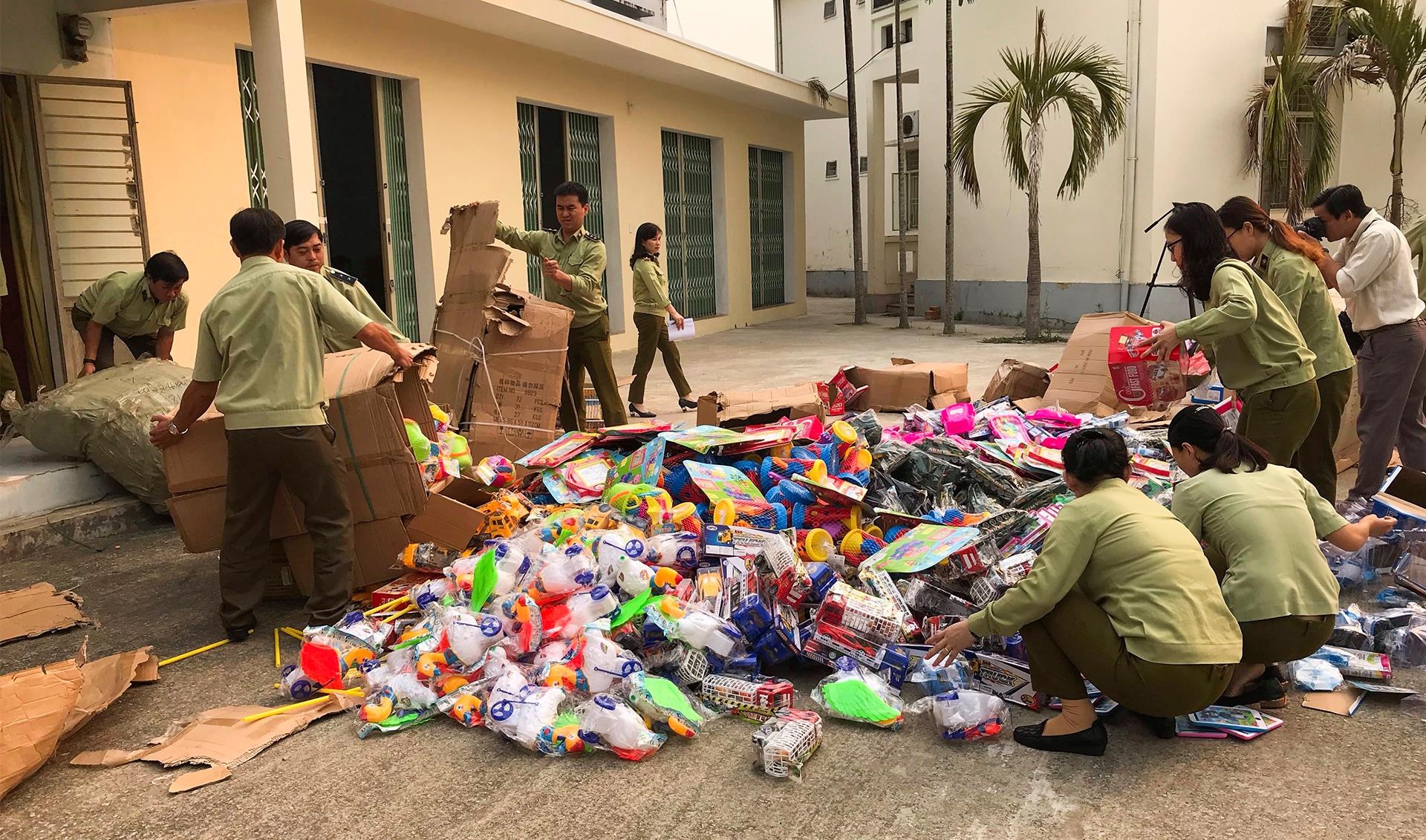 Tieu huy hon 1.000 dong ho gia hinh anh