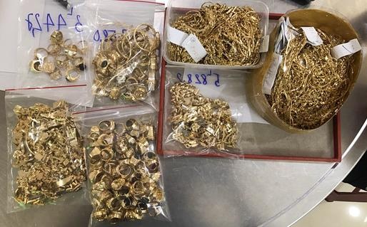 trộm vàng ảnh 1 trom vang anh 1