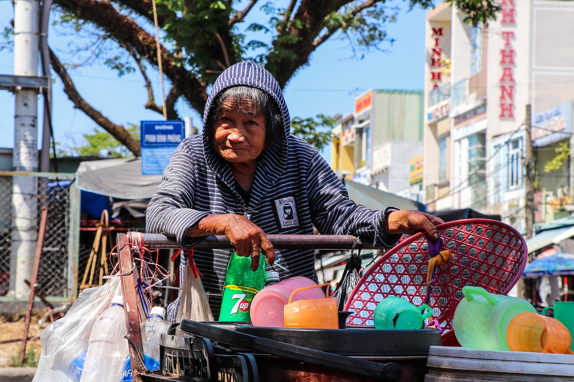muu sinh duoi nang nong anh 8