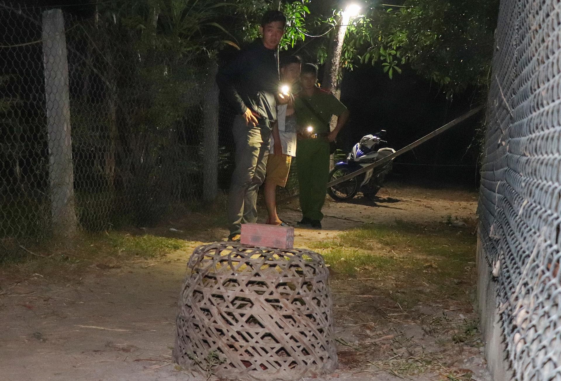 Lanh dao cong an tinh ke hanh trinh vay bat ke chu muu chem 3 cha con hinh anh