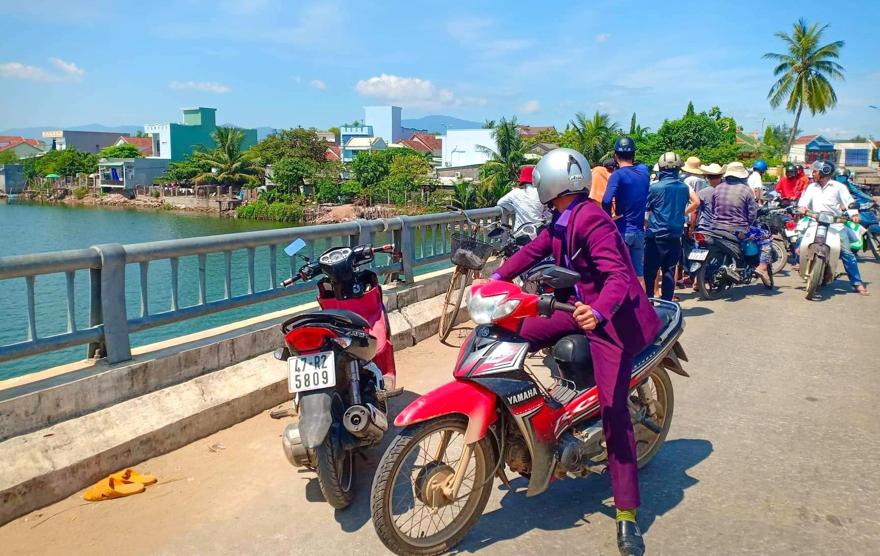 cụ ông nhảy cầu tự tử ảnh 1 cu ong nhay cau tu tu anh 1