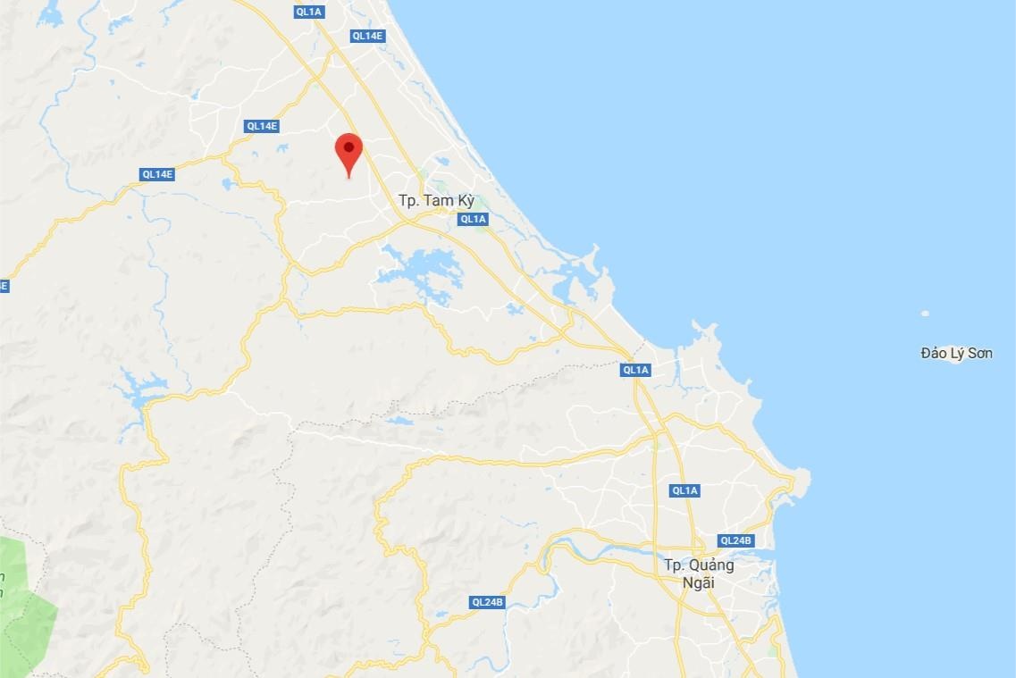 thanh nien tam kenh duoi nuoc anh 2