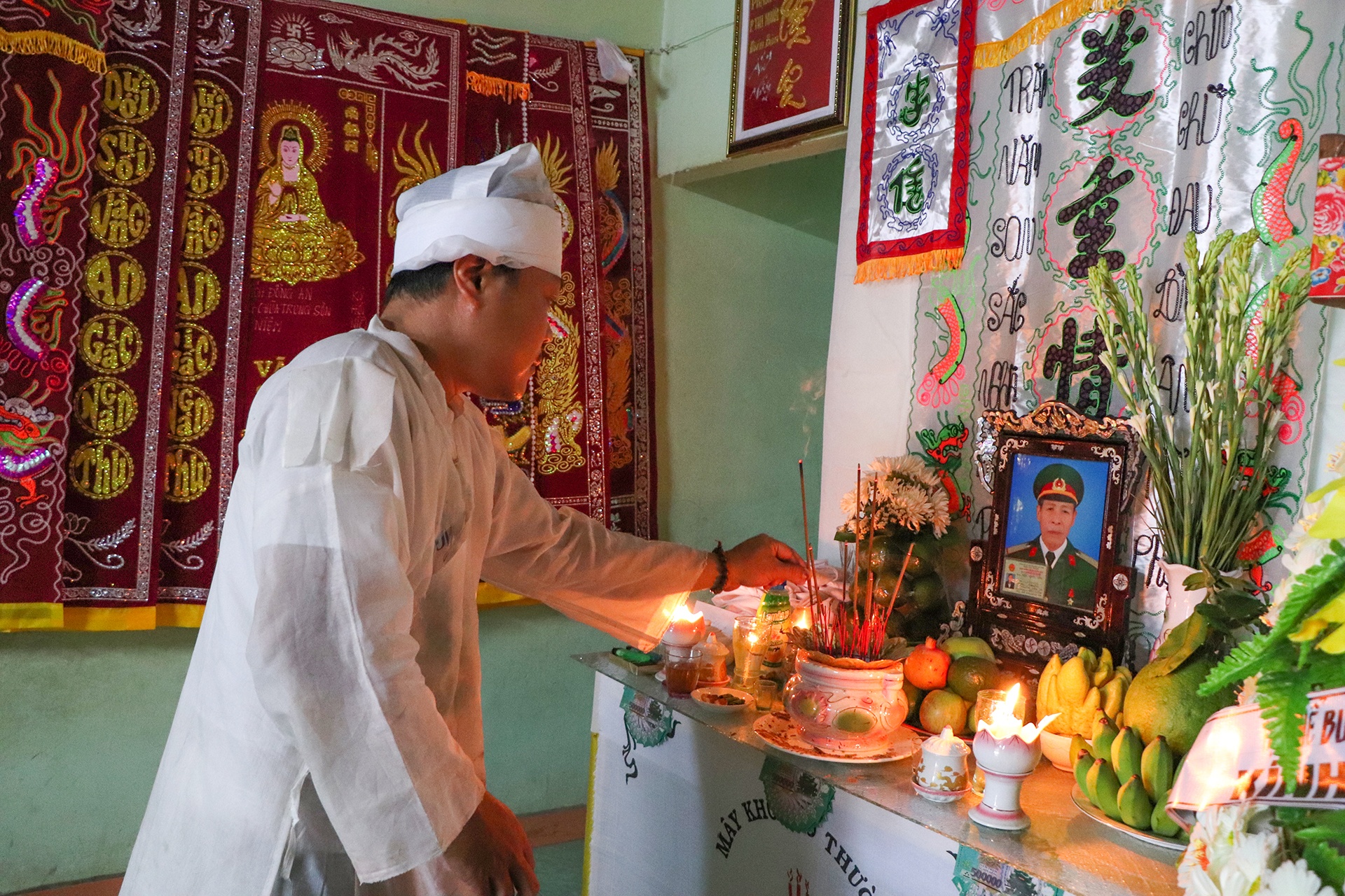 bao ve benh vien bi dam chet anh 2