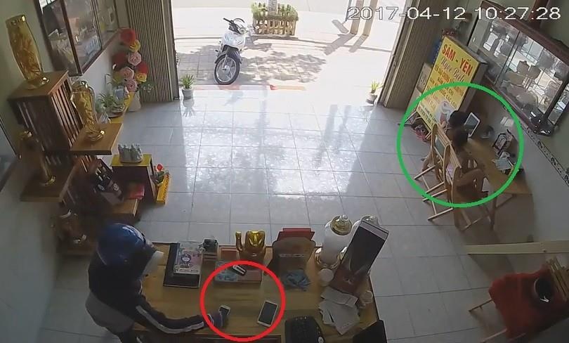 Vua trom duoc 2 trieu dong thi bi bat hinh anh