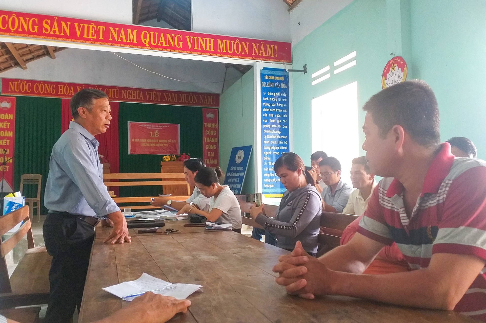 Nhổ 3000 cây keo do nhầm tên ảnh 1 Nho 3000 cay keo do nham ten anh 1