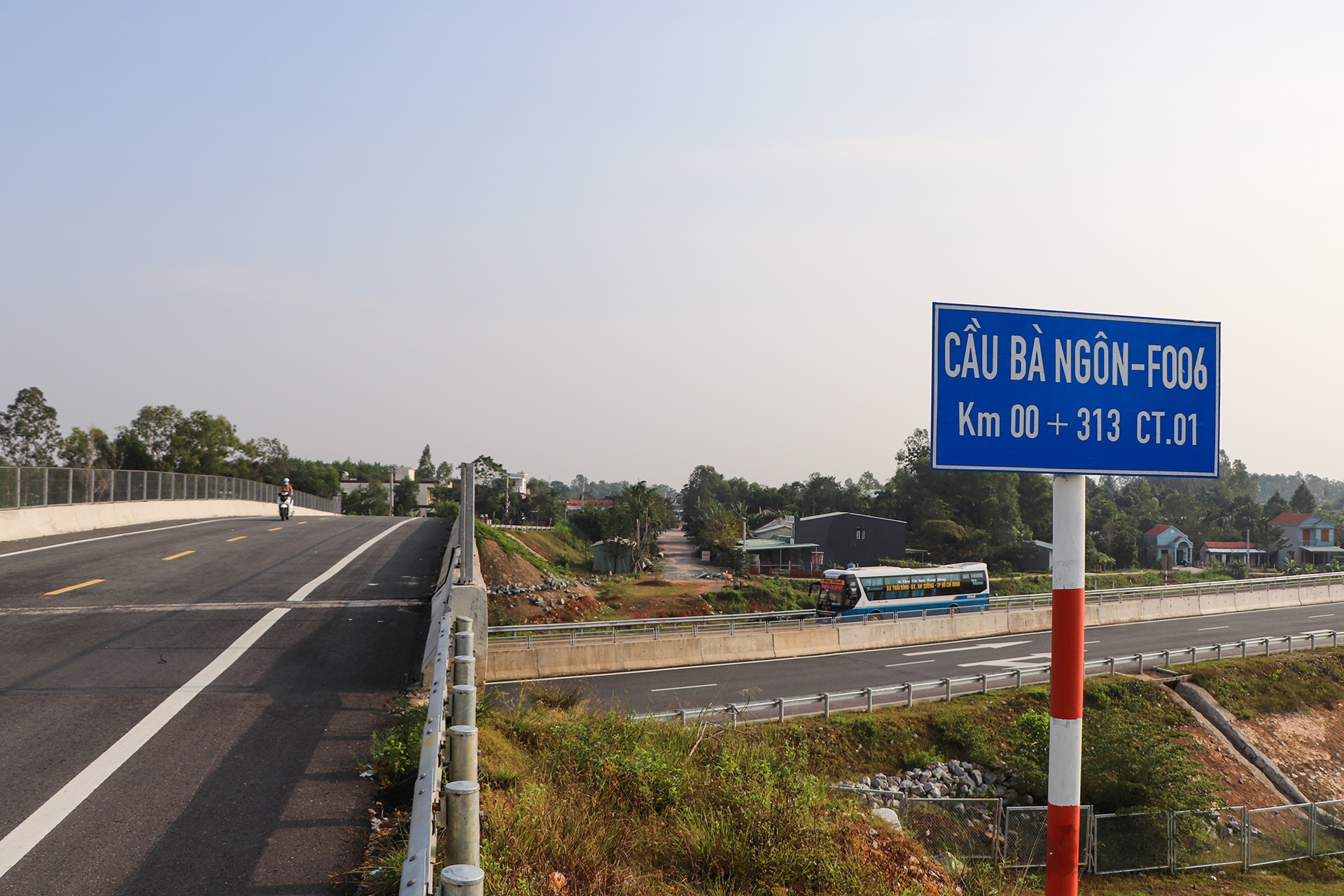 cao toc Da Nang - Quang Ngai anh 3