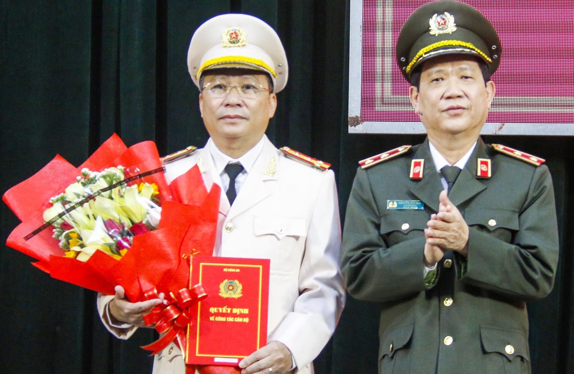 Dai ta Nguyen Duc Dung giu chuc Giam doc Cong an tinh Quang Nam hinh anh