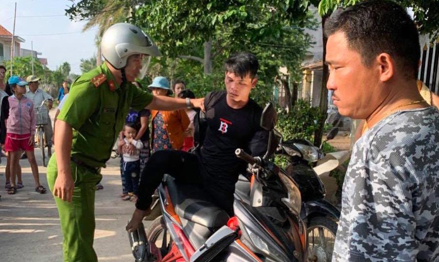 Vua ra tu tiep tuc vuong lao ly hinh anh
