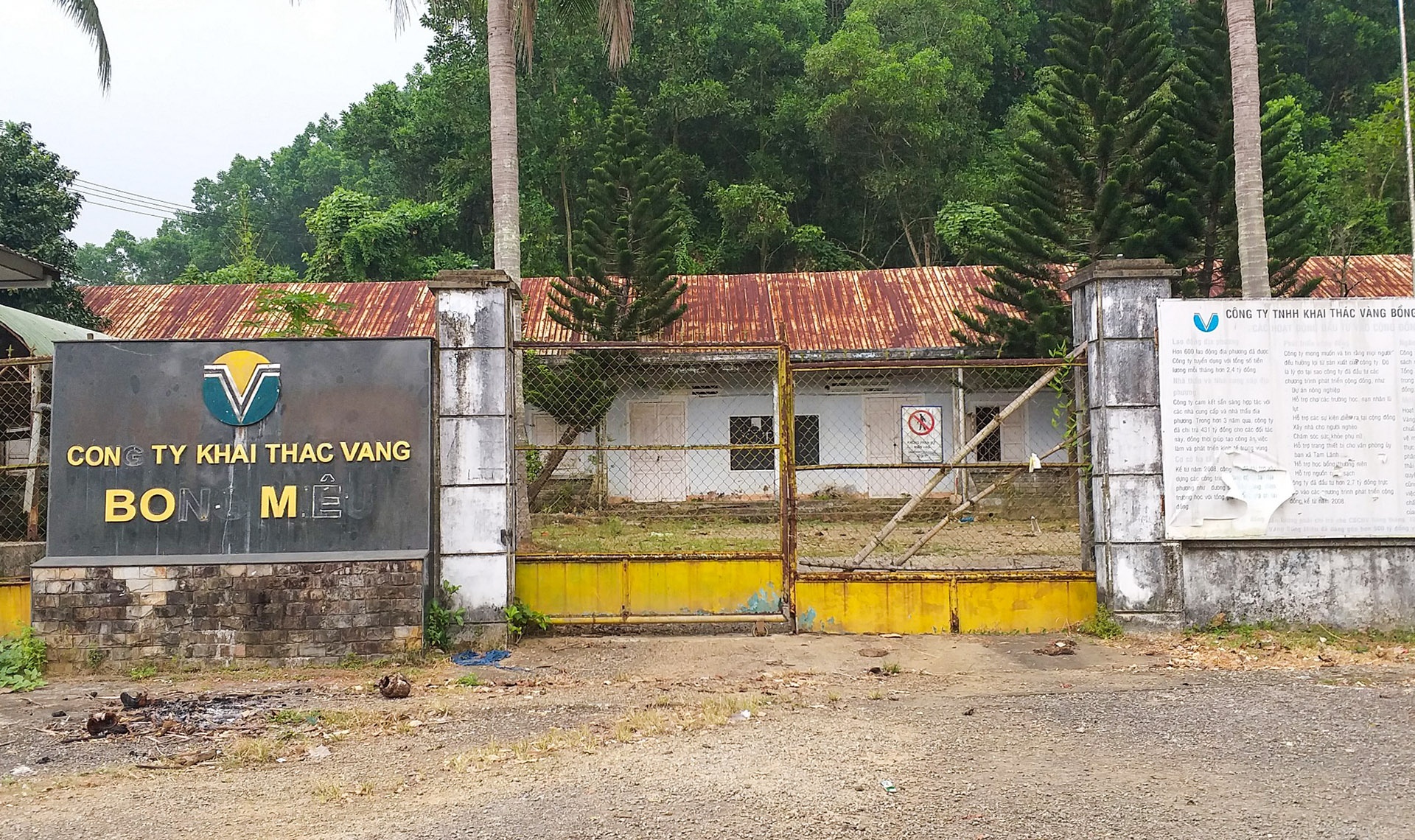 Vang Bong Mieu pha san, Quang Nam chi 12 ty de dong cua mo hinh anh