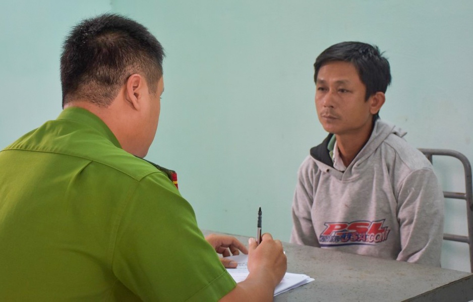 Hiep dam be gai anh 1