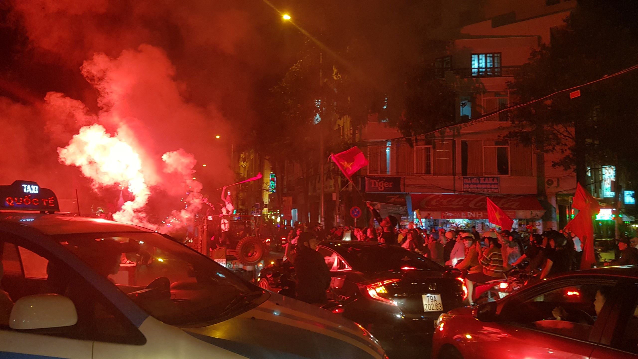 co vu bong da Viet Nam anh 5