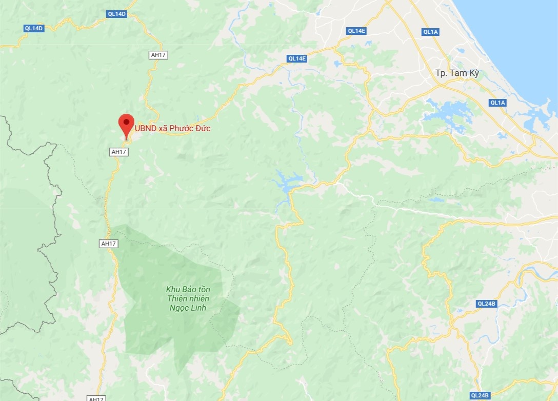 xe đầu kéo tông sập nhà dân ảnh 2 xe dau keo tong sap nha dan anh 2