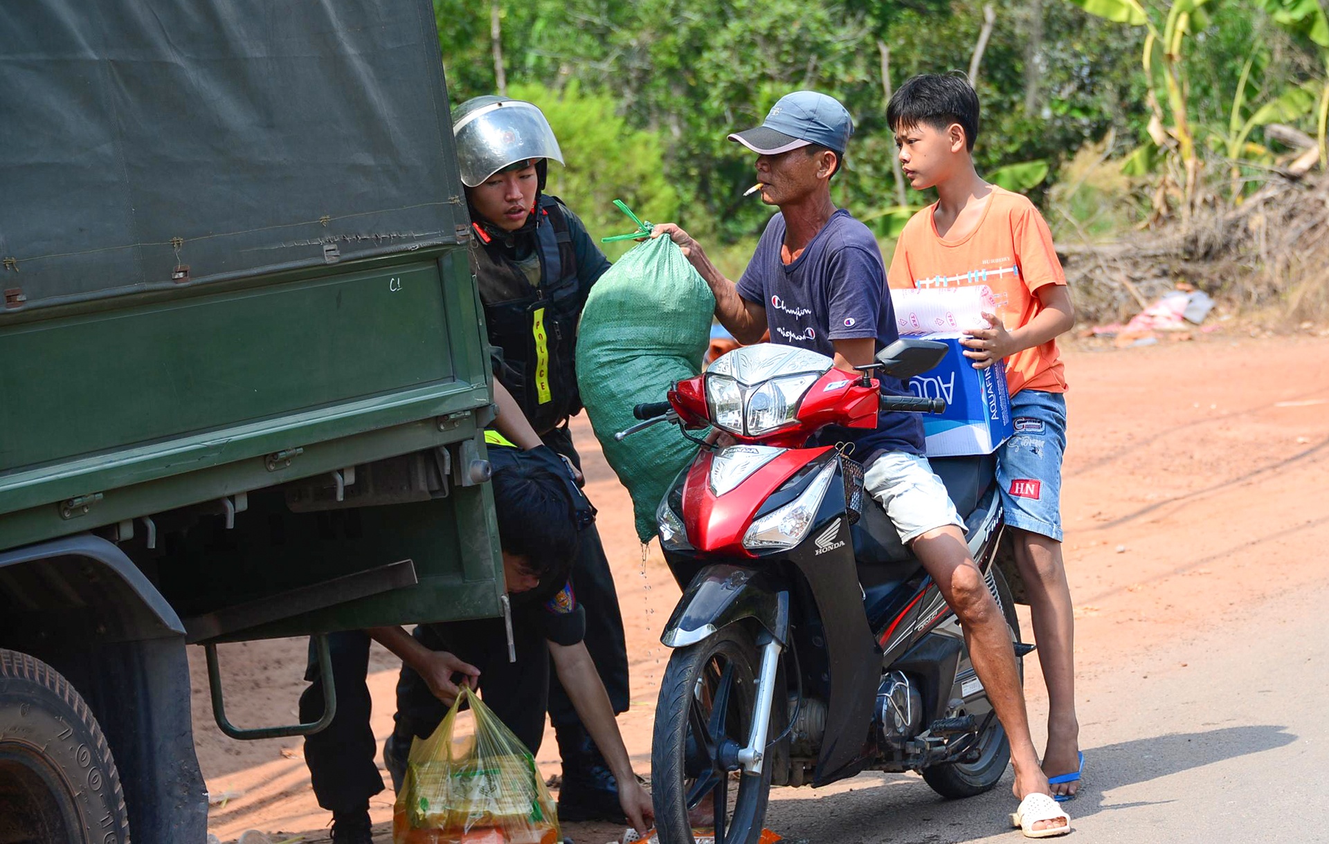 no sung 5 nguoi chet o tp hcm anh 9