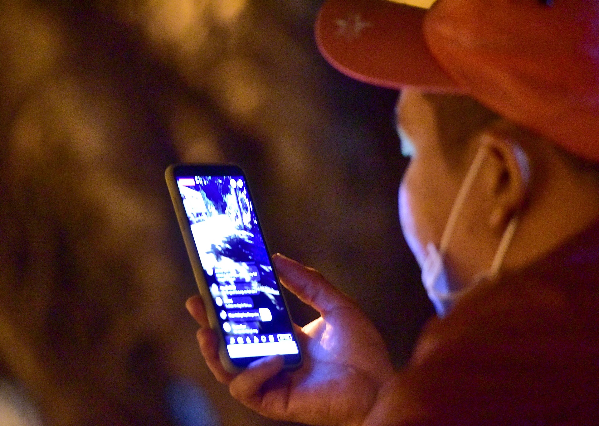 Dan mang phan ung canh livestream vay bat nghi can ban chet 5 nguoi hinh anh