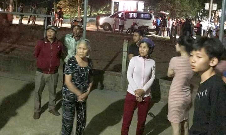 xong vao nha dam cu ba anh 1