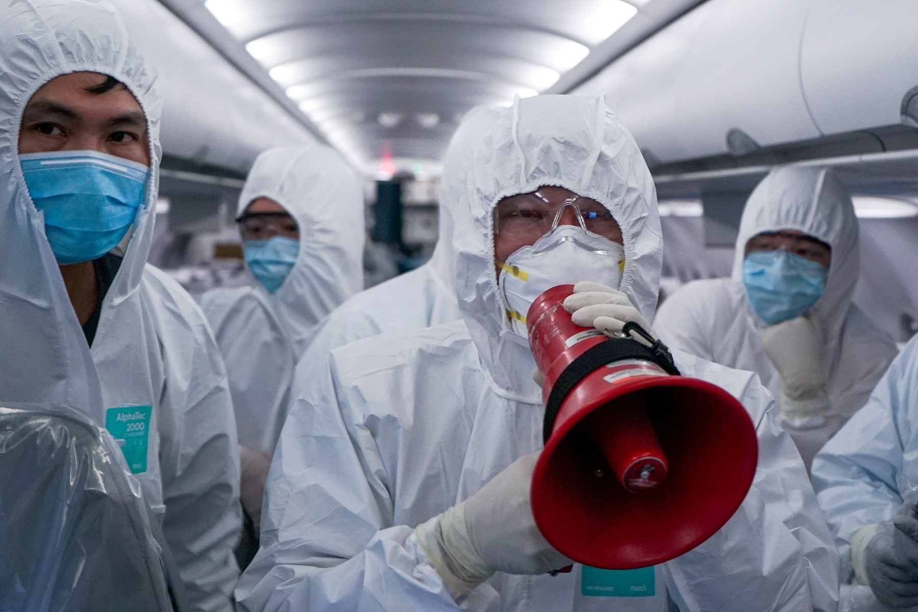 Vo cua 2 nguoi nhiem Covid-19 co ket qua xet nghiem am tinh hinh anh