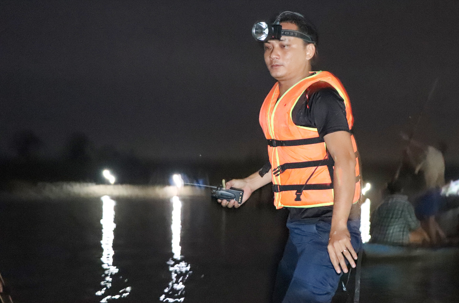 lat ghe 6 nguoi chet anh 3