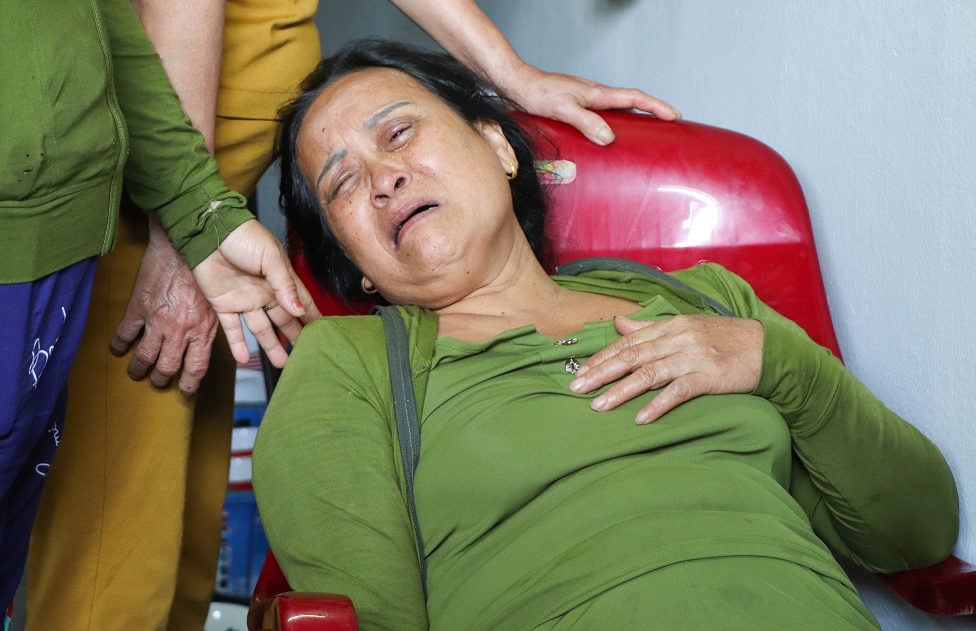 lat ghe 6 nguoi chet anh 2