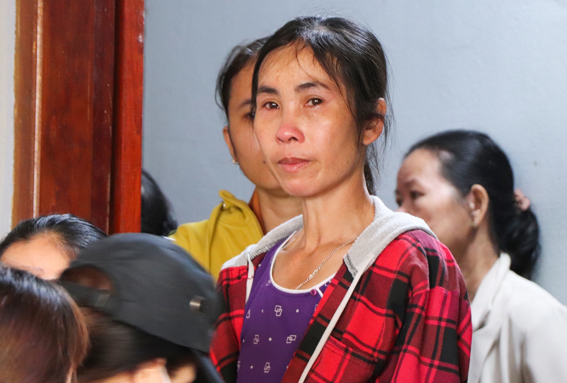 lat ghe 6 nguoi chet anh 4