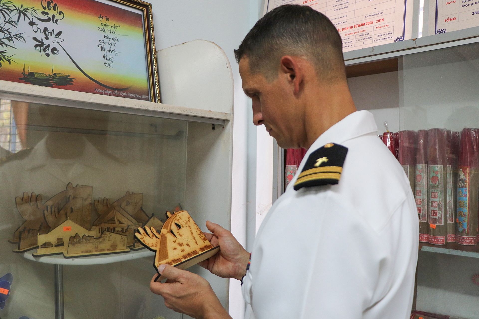 tau san bay bay My den Da Nang anh 7