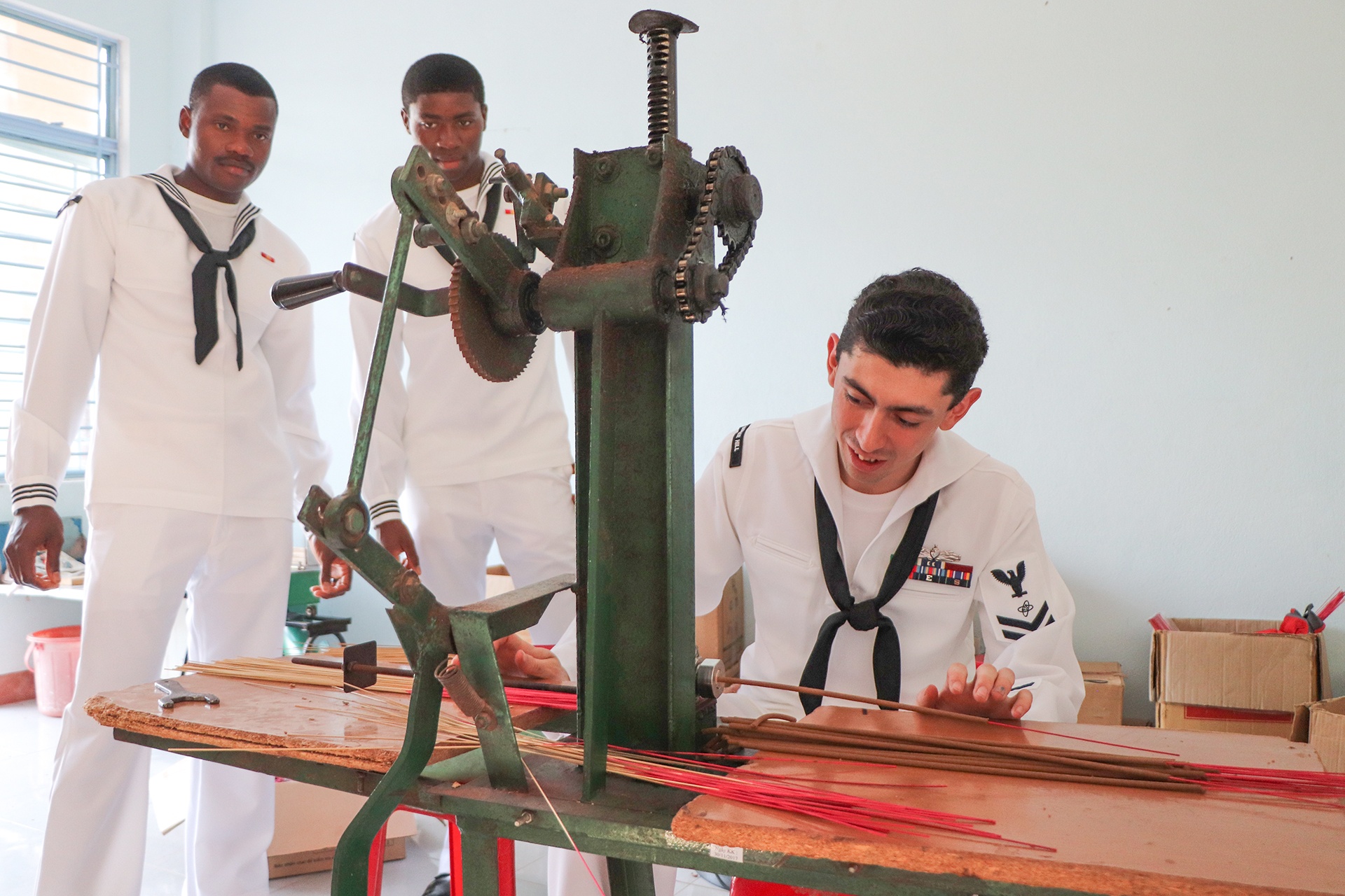 tau san bay bay My den Da Nang anh 8