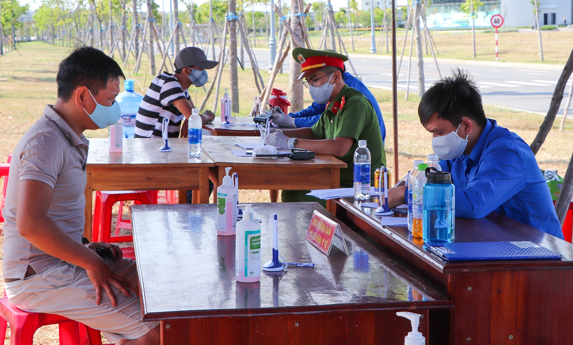 kien nghi giam tan suat tau bac - nam anh 1