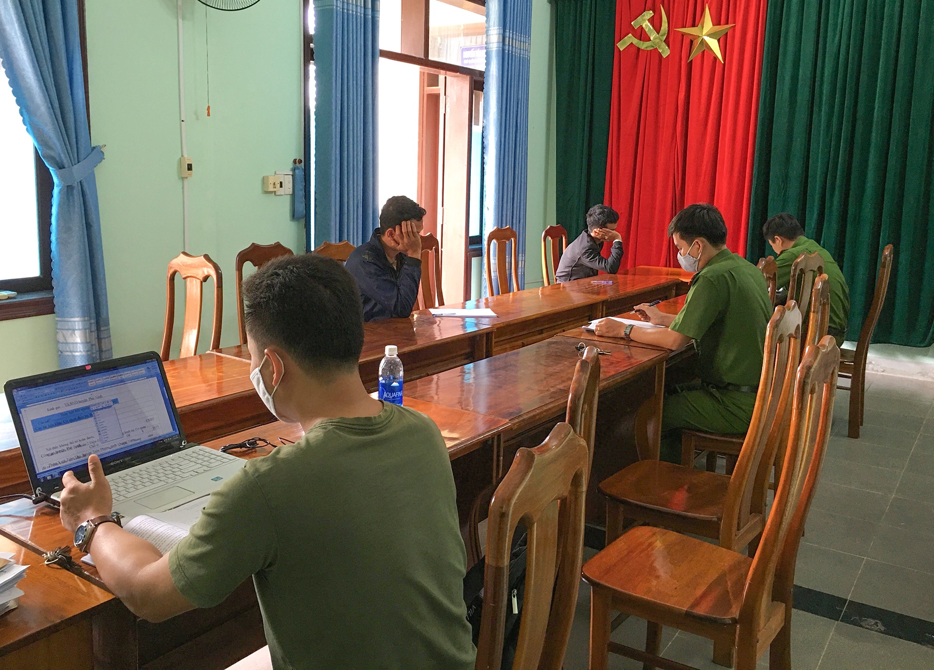 danh bac trong rung keo giua dich anh 1