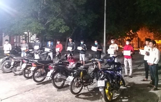 thanh niên thuê nhà nghỉ sử dụng ma túy ảnh 1 thanh nien thue nha nghi su dung ma tuy anh 1