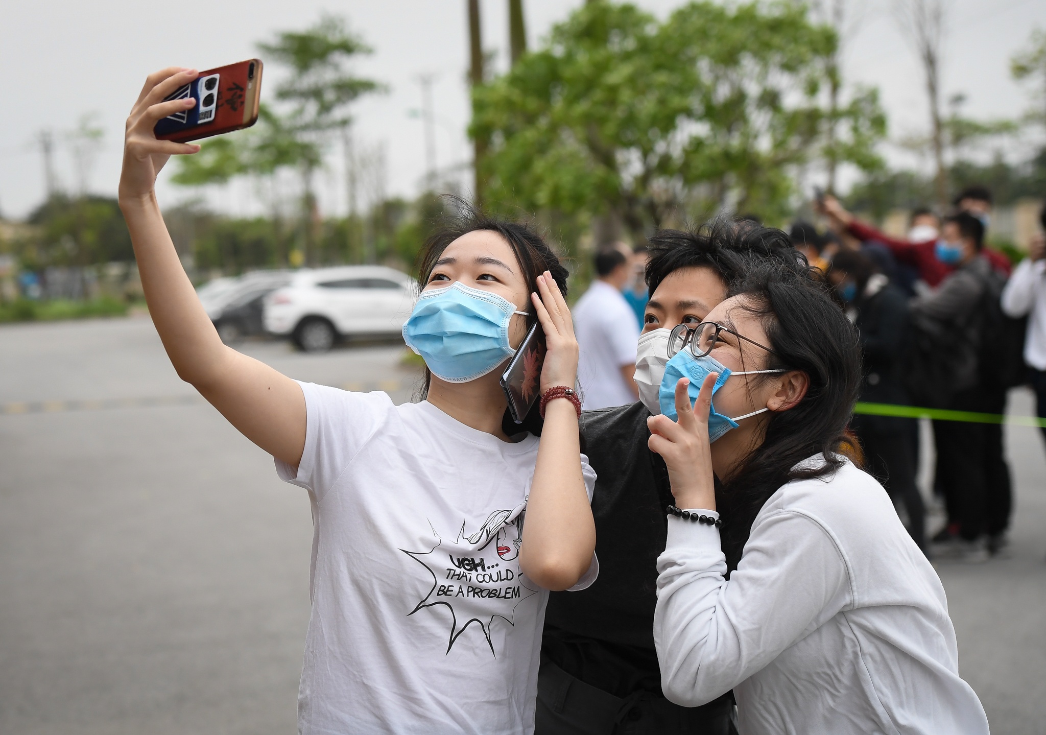 Quang Nam cho mo cua quan nhau nhung van tam dung quan bar tu 23/4 hinh anh