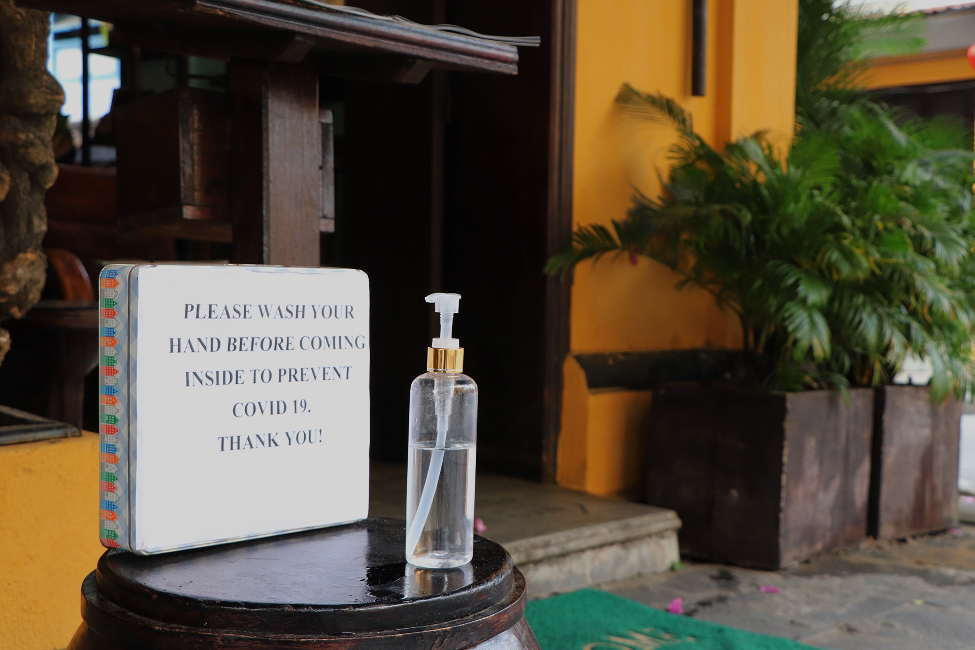 Hoi An vang khach le 30/4 anh 5